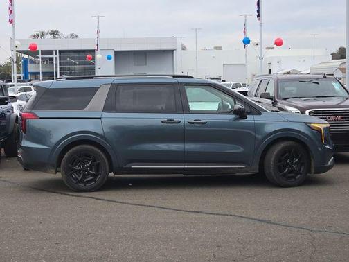 2025 Kia Carnival Hybrid SX