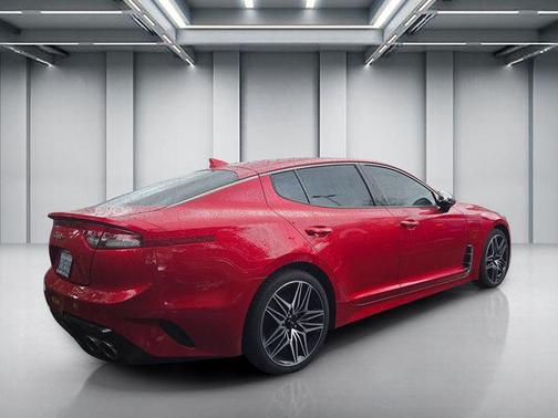 2022 Kia Stinger GT2