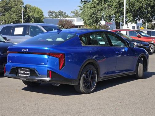 2025 Kia K4 GT-Line Turbo