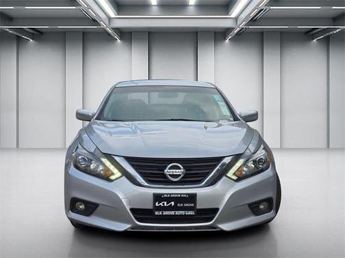2016 Nissan Altima 2.5 SR