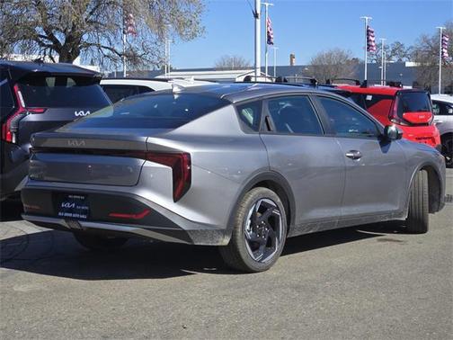 2025 Kia K4 EX
