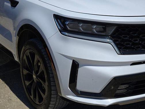 Glacial White Pearl 2021 Kia Sorento SX
