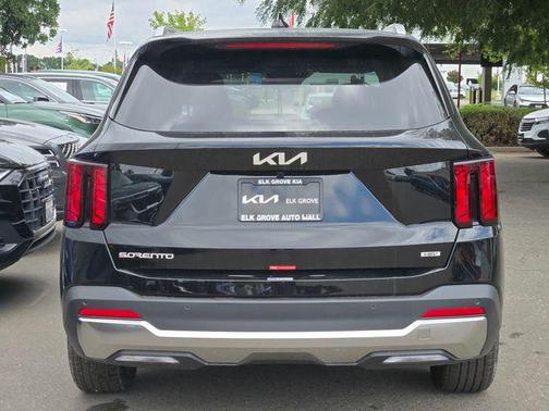Aurora Black Pearl 2026 Kia Sorento Hybrid EX
