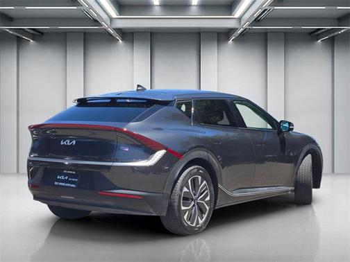2024 Kia EV6 Light