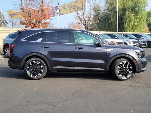 2025 Kia Sorento SX