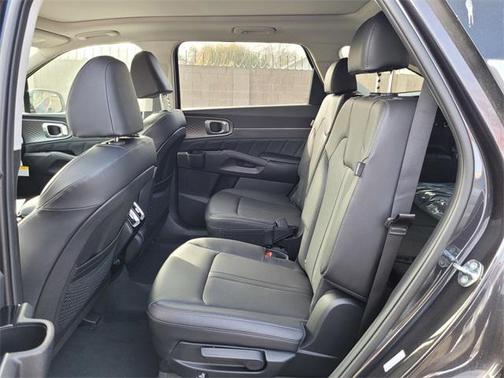 2025 Kia Sorento SX