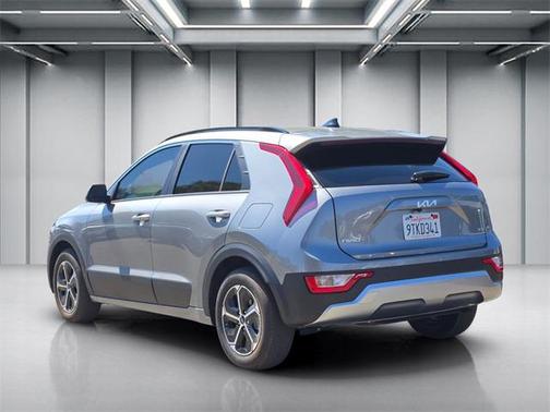 2025 Kia Niro EX