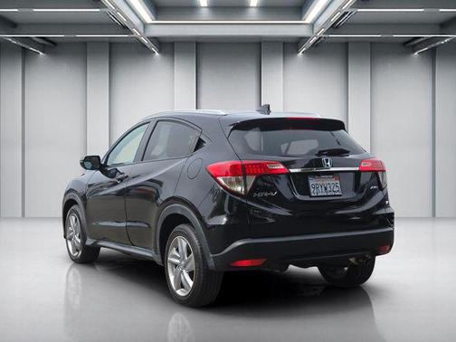 Crystal Black Pearl 2019 Honda HR-V EX