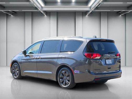 2019 Chrysler Pacifica Hybrid Limited