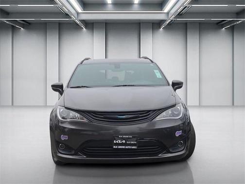 2019 Chrysler Pacifica Hybrid Limited