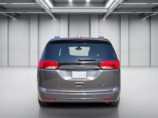 2019 Chrysler Pacifica Hybrid Limited