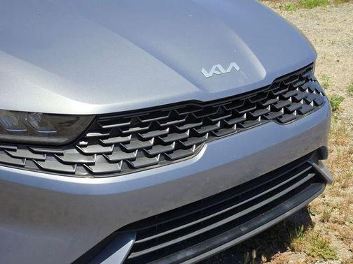 Everlasting Silver 2023 Kia K5 LXS