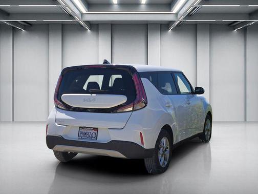 Snow White Pearl 2023 Kia Soul S