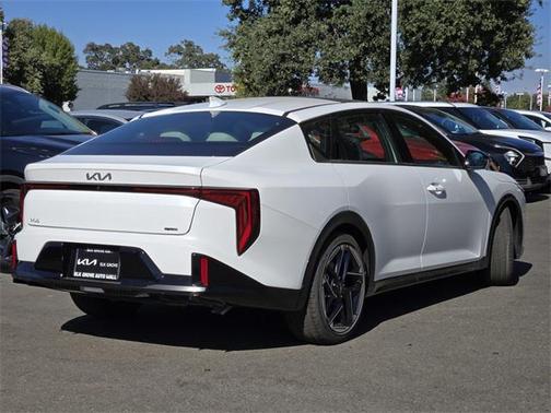 2025 Kia K4 GT-Line