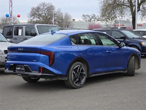 2025 Kia K4 GT-Line