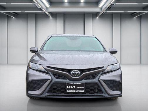 Predawn Gray Mica 2023 Toyota Camry SE