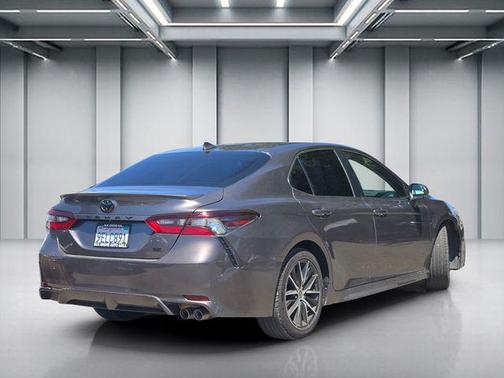 Predawn Gray Mica 2023 Toyota Camry SE
