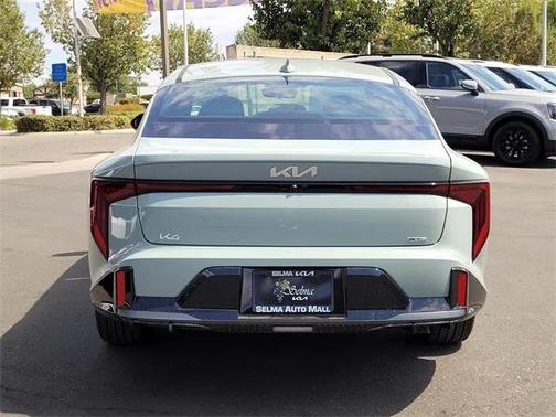 2025 Kia K4 GT-Line