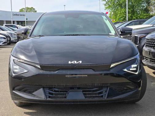 Ebony Black 2025 Kia EV6 Wind