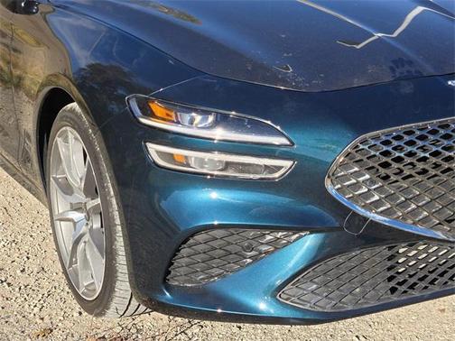 2022 Genesis G70 2.0T AWD