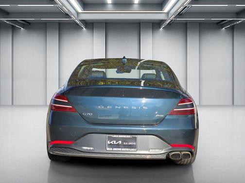 2022 Genesis G70 2.0T AWD