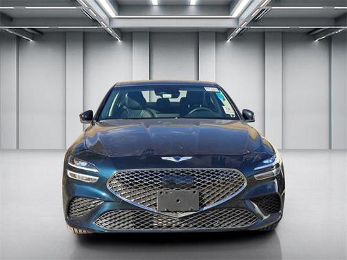 2022 Genesis G70 2.0T AWD