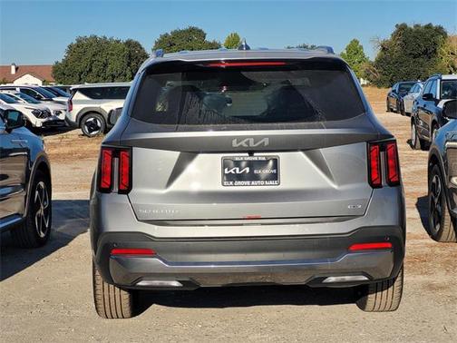 2025 Kia Sorento Hybrid EX
