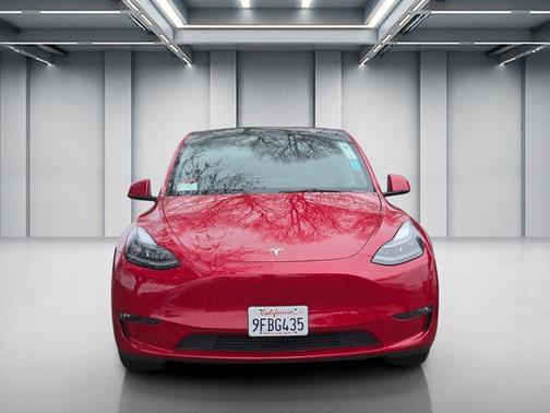 2023 Tesla Model Y Long Range Dual Motor All-Wheel Drive