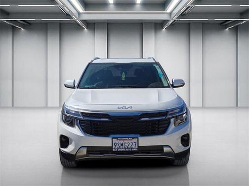 2025 Kia Seltos EX
