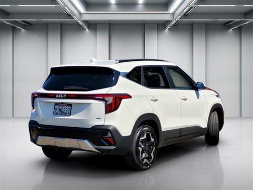 2025 Kia Seltos EX