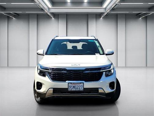 2025 Kia Seltos EX