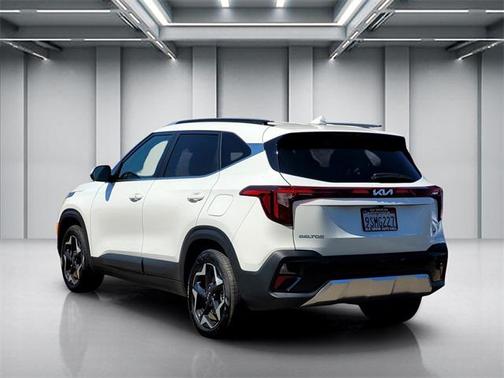 2025 Kia Seltos EX