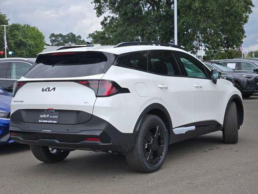 Snow White Pearl 2026 Kia Sportage Plug-In Hybrid X-Line Prestige