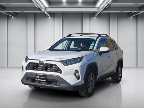 2020 Toyota RAV4 XLE Premium