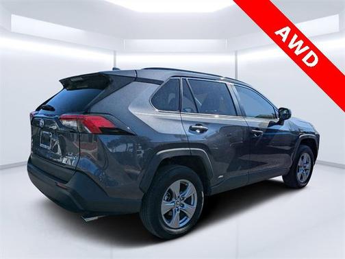 2024 Toyota RAV4 Hybrid LE