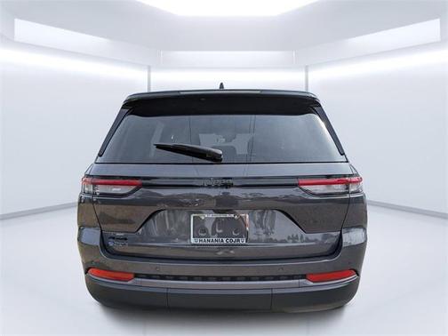 2026 Jeep Grand Cherokee Altitude