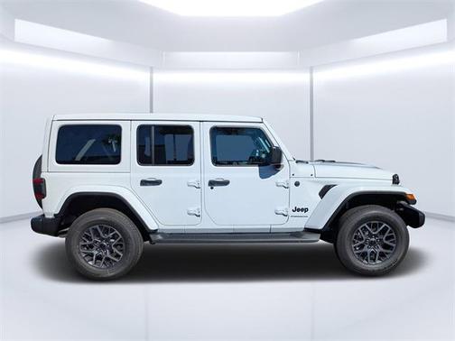 2026 Jeep Wrangler 4-Door Sahara 4x4