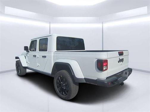 2025 Jeep Gladiator Nighthawk