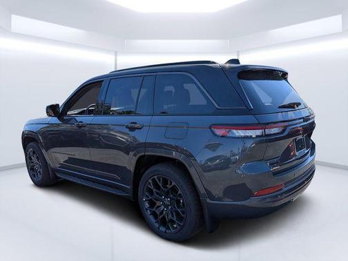 baltic gray metallic clearcoat 2026 Jeep Grand Cherokee Summit