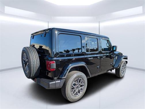 2026 Jeep Wrangler 4-Door Sahara 4x4