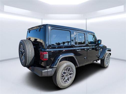 2026 Jeep Wrangler 4-Door Sahara 4x4