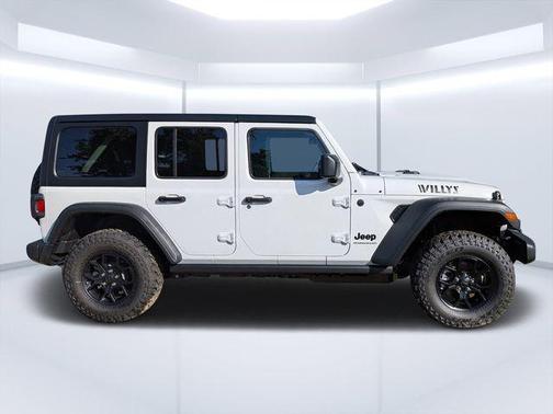 Bright White Clearcoat 2026 Jeep Wrangler Willys
