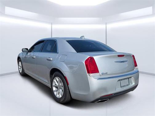 2022 Chrysler 300 Touring