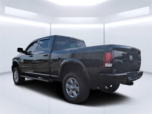 2018 RAM 2500 Laramie Crew Cab 4x4 6'4' Box