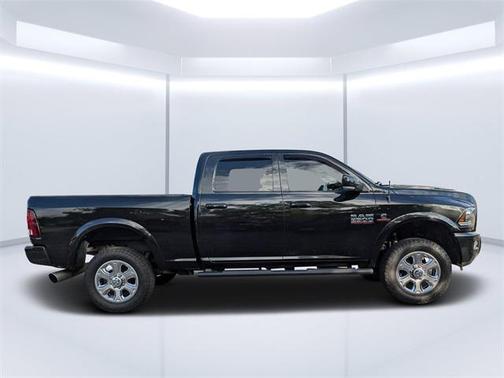 2018 RAM 2500 Laramie Crew Cab 4x4 6'4' Box