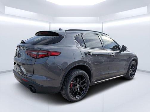 2020 Alfa Romeo Stelvio Base