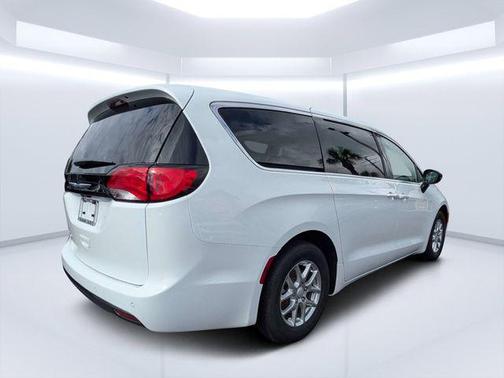 Bright White Clearcoat 2026 Chrysler Voyager LX