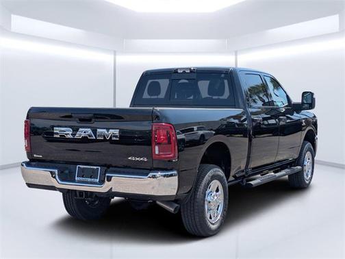 2025 RAM 2500 Tradesman Crew Cab 4x4 6'4' Box