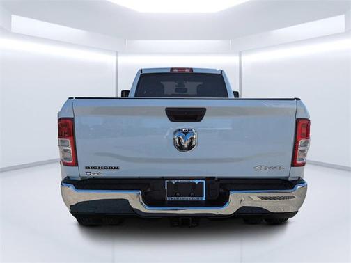 2024 RAM 3500 Big Horn Crew Cab 4x4 8' Box