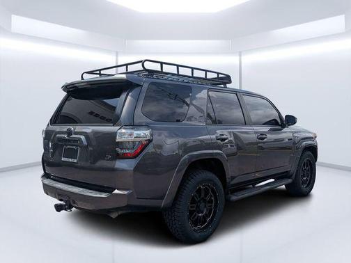 Magnetic Gray Metallic 2016 Toyota 4Runner SR5
